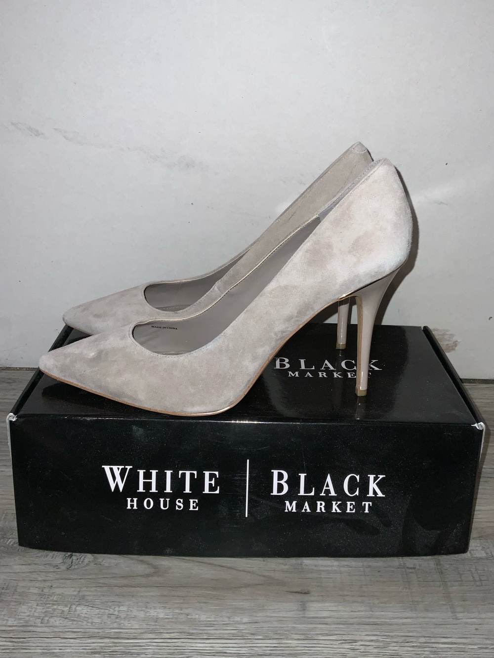 White House Black Market Women's Light Gray Suede Heels